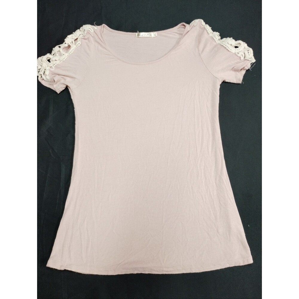 Heart & Hips Light Blush Scoop Neck Top with Lace Crochet Shoulders